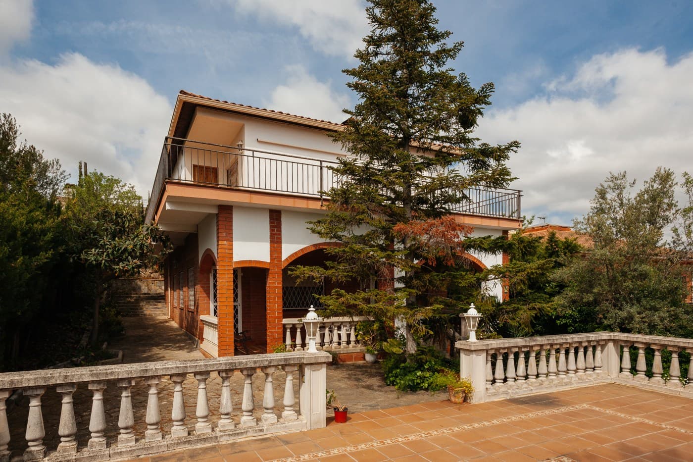 Magnifica casa de 6 Dormitorios con Piscina y vistas — miniatura 2