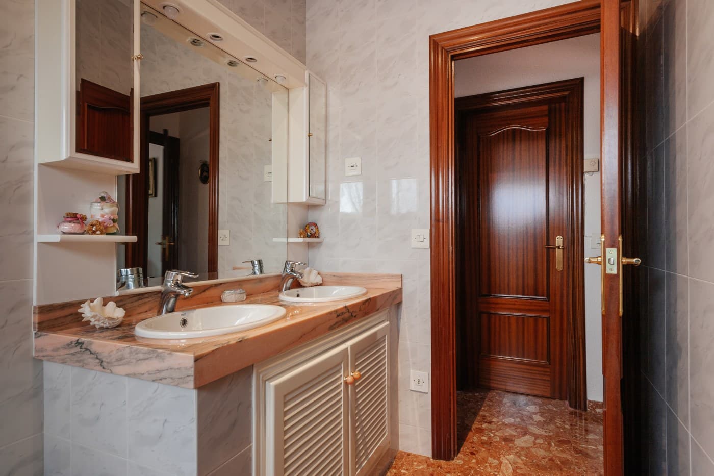 Magnifica casa de 6 Dormitorios con Piscina y vistas — miniatura 28