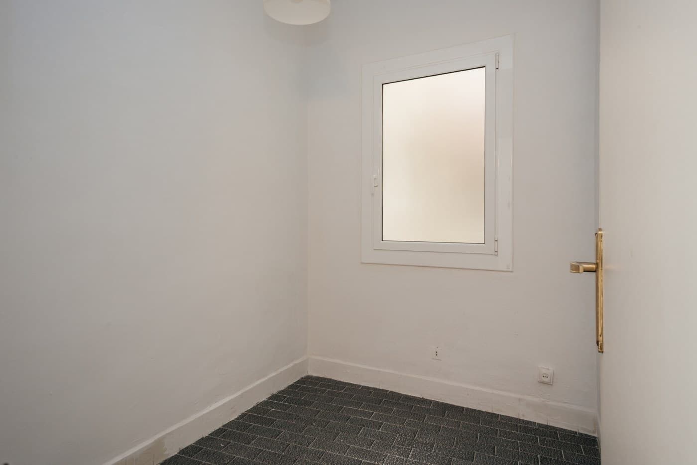 Piso alto y luminoso con vistas despejadas al Tibidabo – Av. Vallcarca — miniatura 11