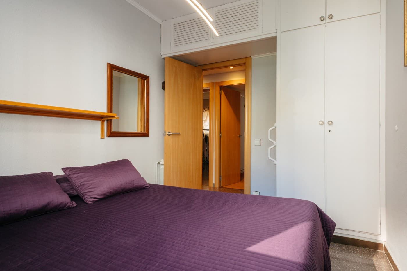 Excelente oportunidad: vivienda de 4 habitaciones con plaza de parking en concesión en una ubicación tranquila y bien comunicada. — miniatura 7
