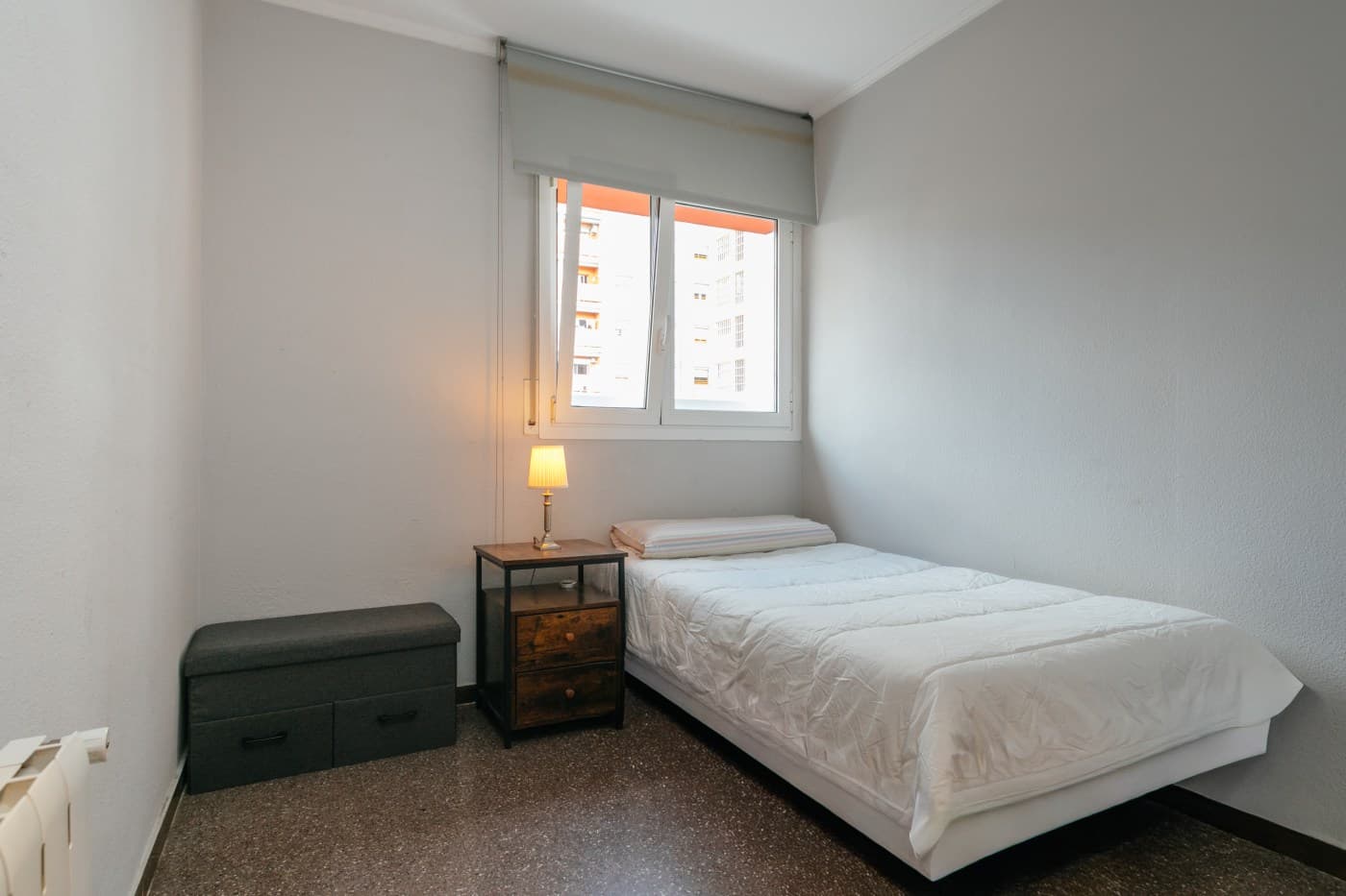 Excelente oportunidad: vivienda de 4 habitaciones con plaza de parking en concesión en una ubicación tranquila y bien comunicada. — miniatura 10