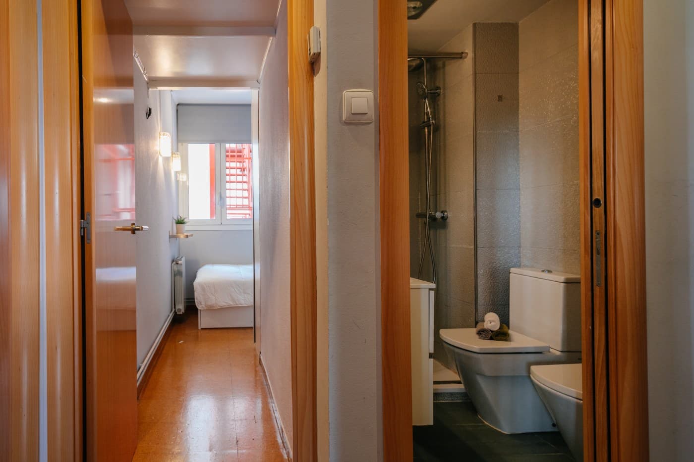Excelente oportunidad: vivienda de 4 habitaciones con plaza de parking en concesión en una ubicación tranquila y bien comunicada. — miniatura 20