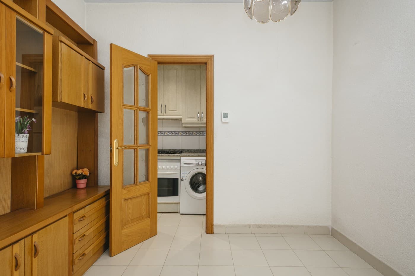 Luminoso y soleado piso de 3 habitaciones con balcón  — miniatura 6