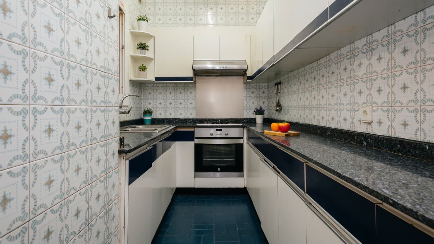 Piso de 81m² con 3 dormitorios y ascensor en calle Velia  — miniatura 8