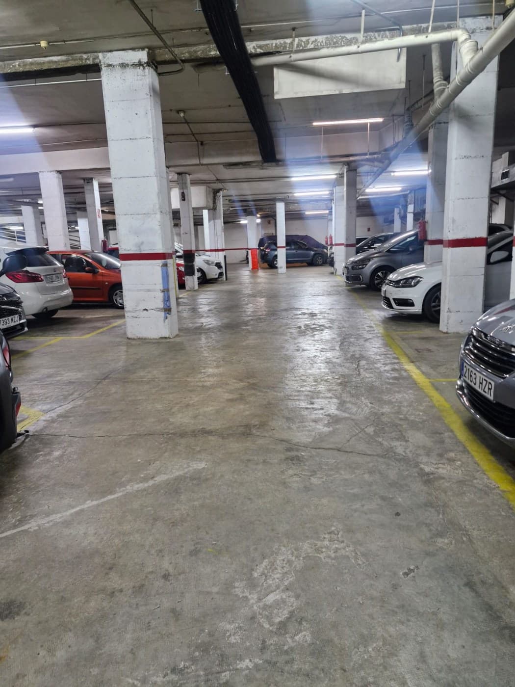 Plaza de parking para 3 motos en el barrio de Porta — miniatura 4