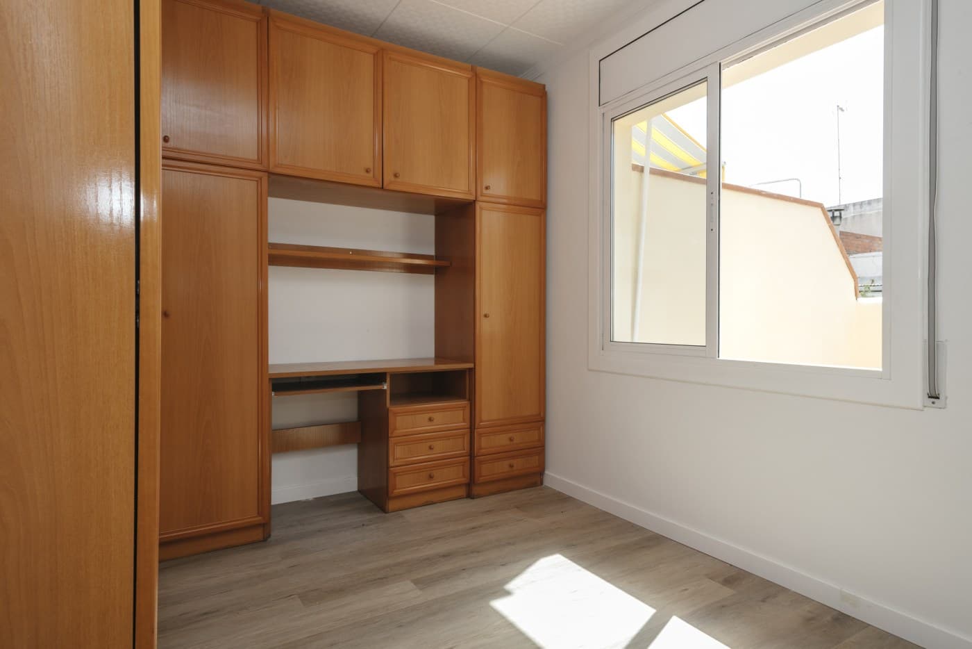 Ático reformado en alquiler, de 3 habitaciones y con dos terrazas — miniatura 10