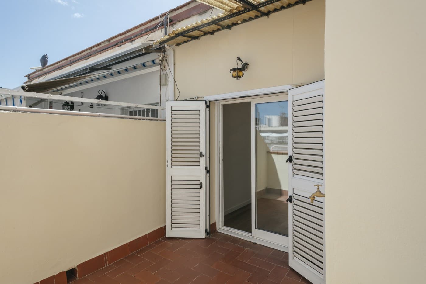 Ático reformado en alquiler, de 3 habitaciones y con dos terrazas — miniatura 15